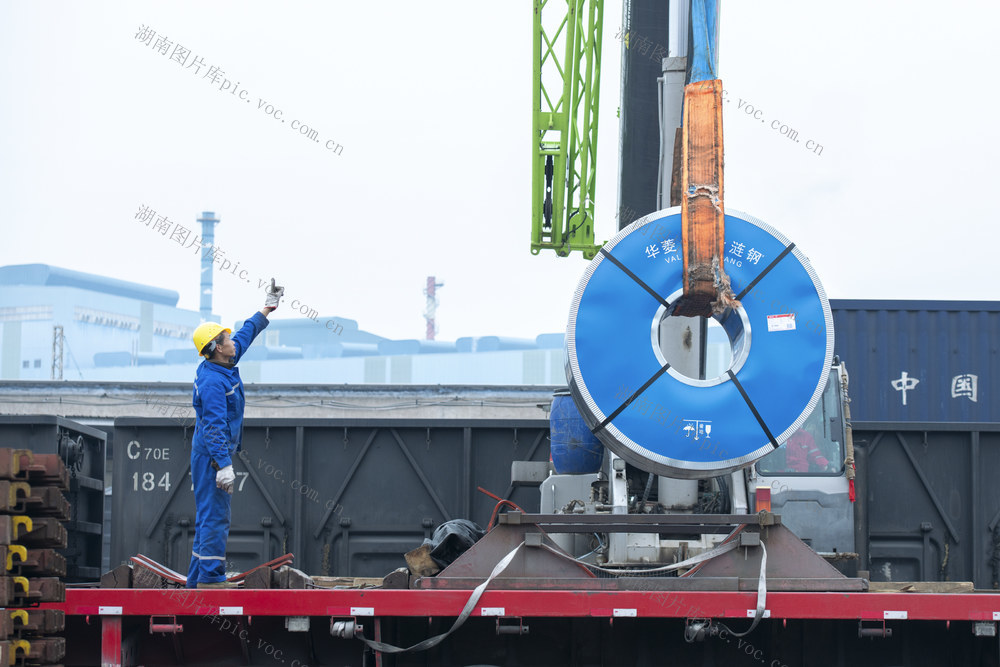 新年 货场 装卸 开门红