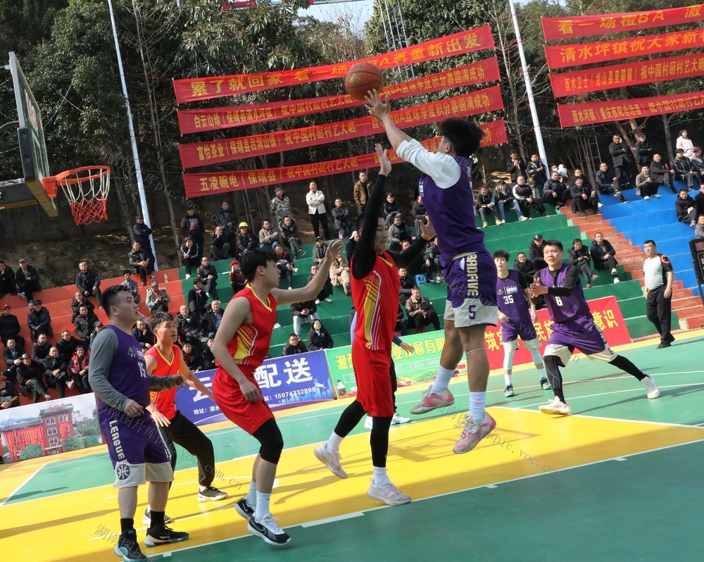 乡村篮球赛   欢乐闹元宵