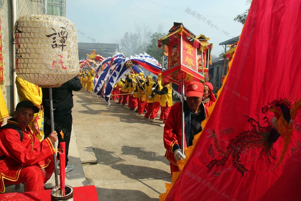 雨母山  龙灯  活动