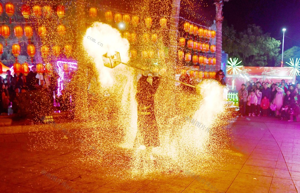 喜气洋洋迎元宵