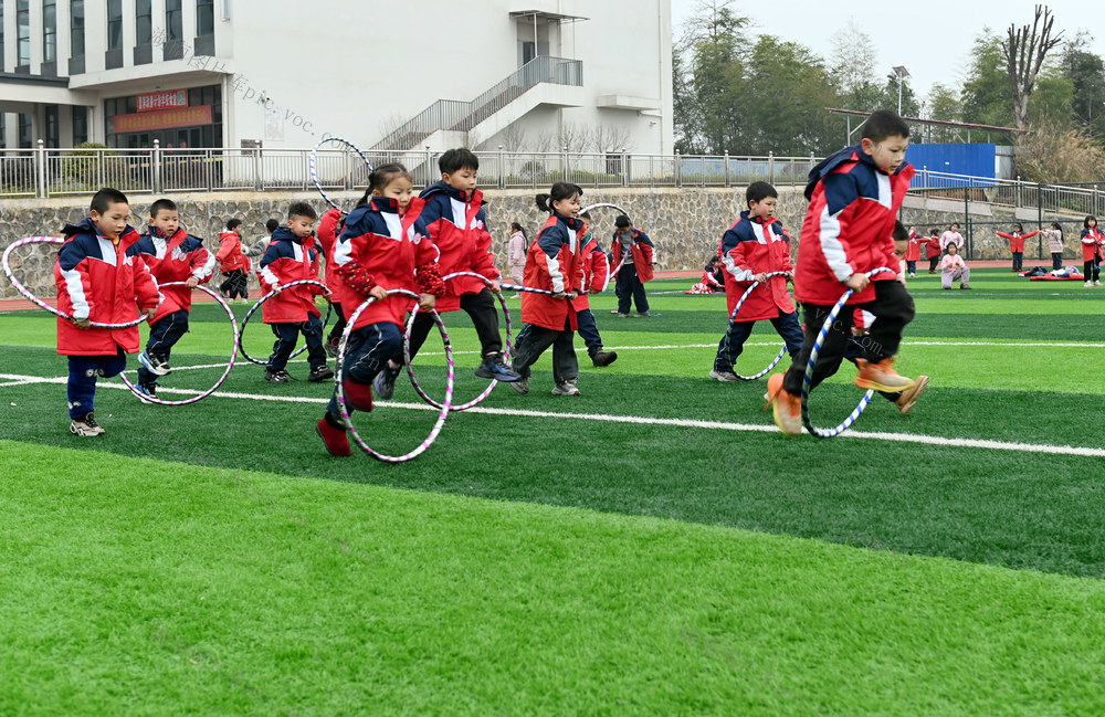 新学期 大课间 趣味游戏 体育  运动 学生 校园生活 活动 开学第一天 运动场