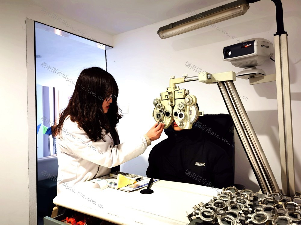 眼镜 免费 检查