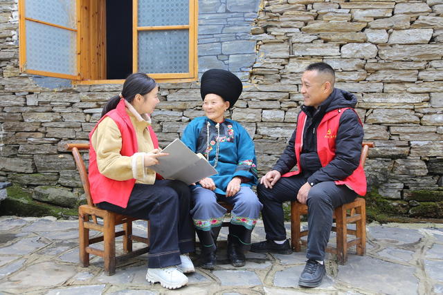 留守  关爱  一老一小