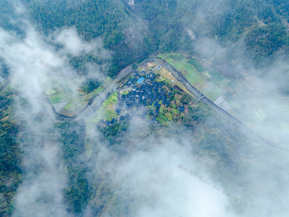 苗寨 水墨画卷 烟雨