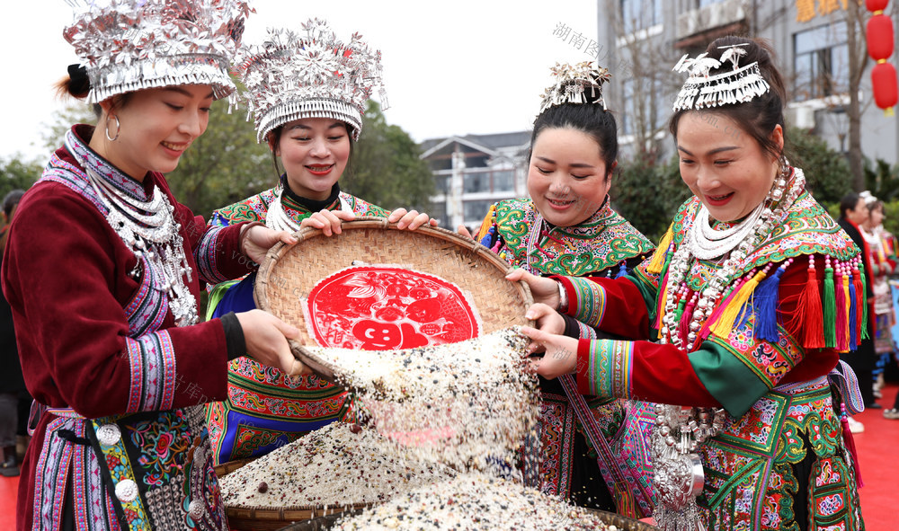 学生传统活动 校园 教育 