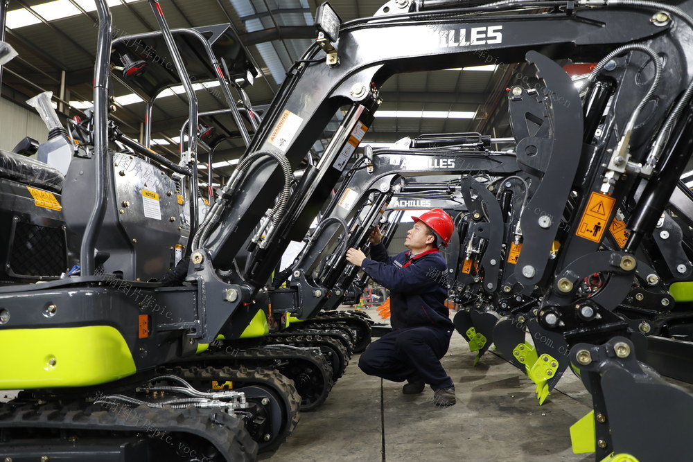 湖南新田：赶制海外订单