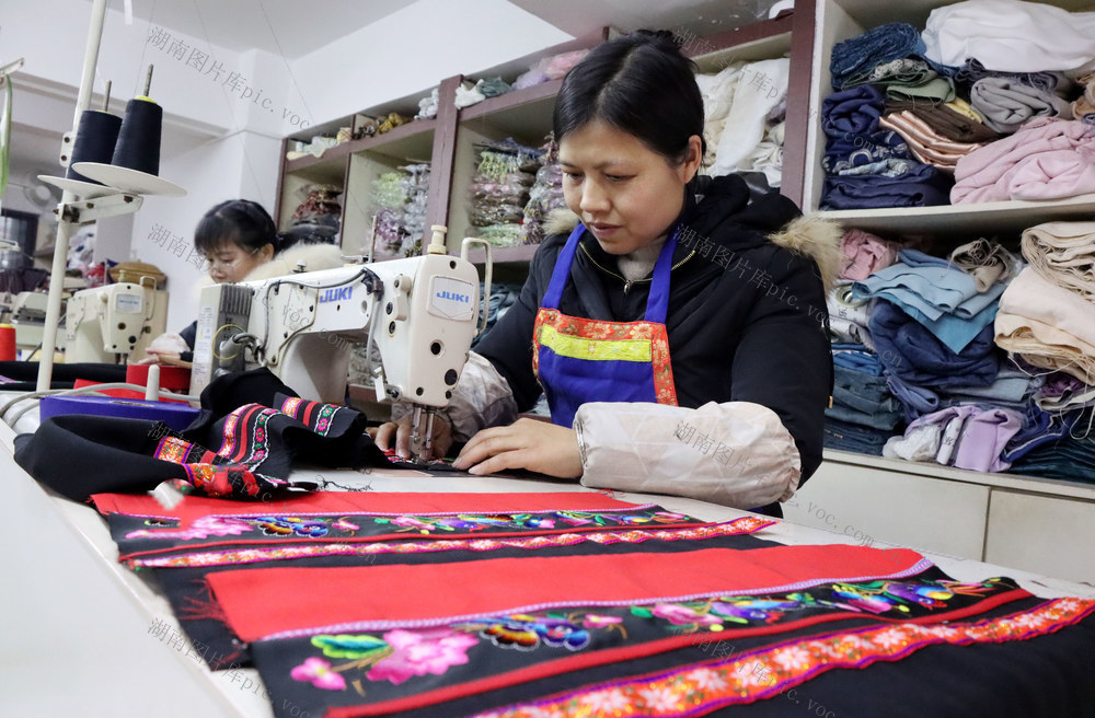 赋能 民营 企业 激发 活力