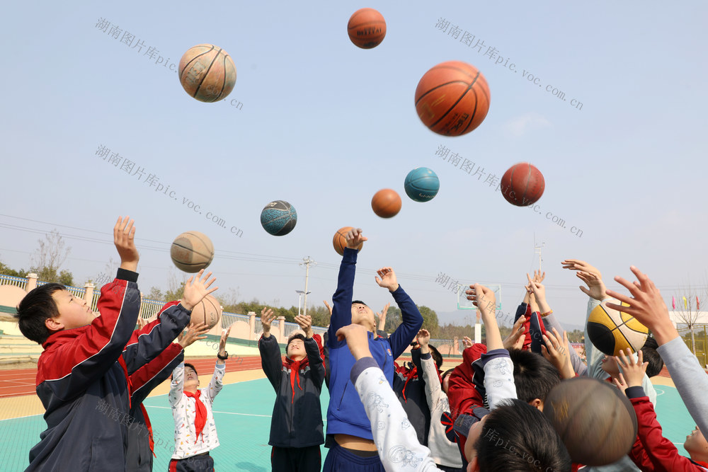 雷锋课堂 消防教练 公益支教 雷锋 图片故事 学雷锋