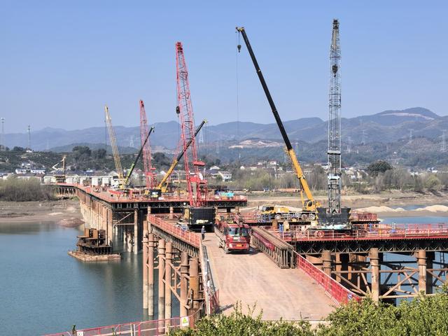 能源 铁路 建设