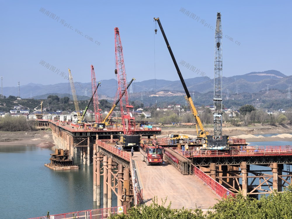 能源 铁路 建设