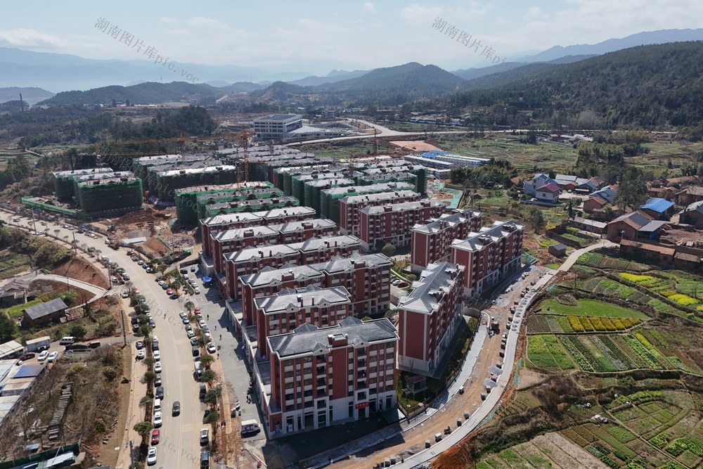 安置小区 灾后重建  