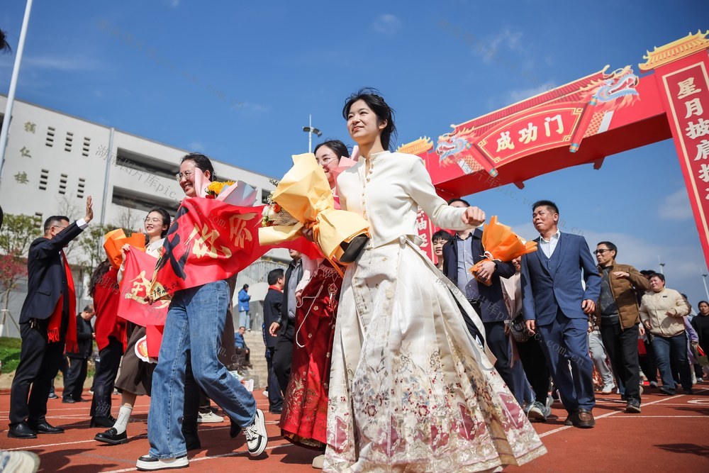 成人礼 高三 学生 青春 校园 高考