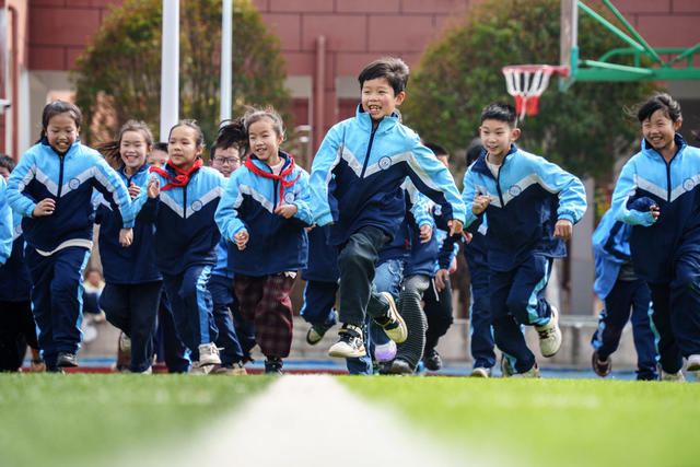 教育 运动 大课间 健康成长