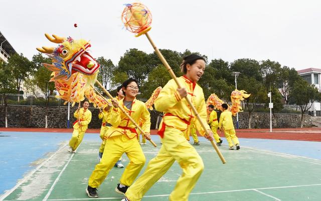春暖二月二 喜庆龙抬头