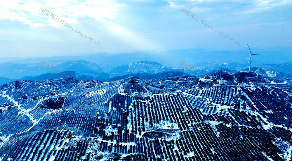 新能源，光伏电场，风电，旅游，