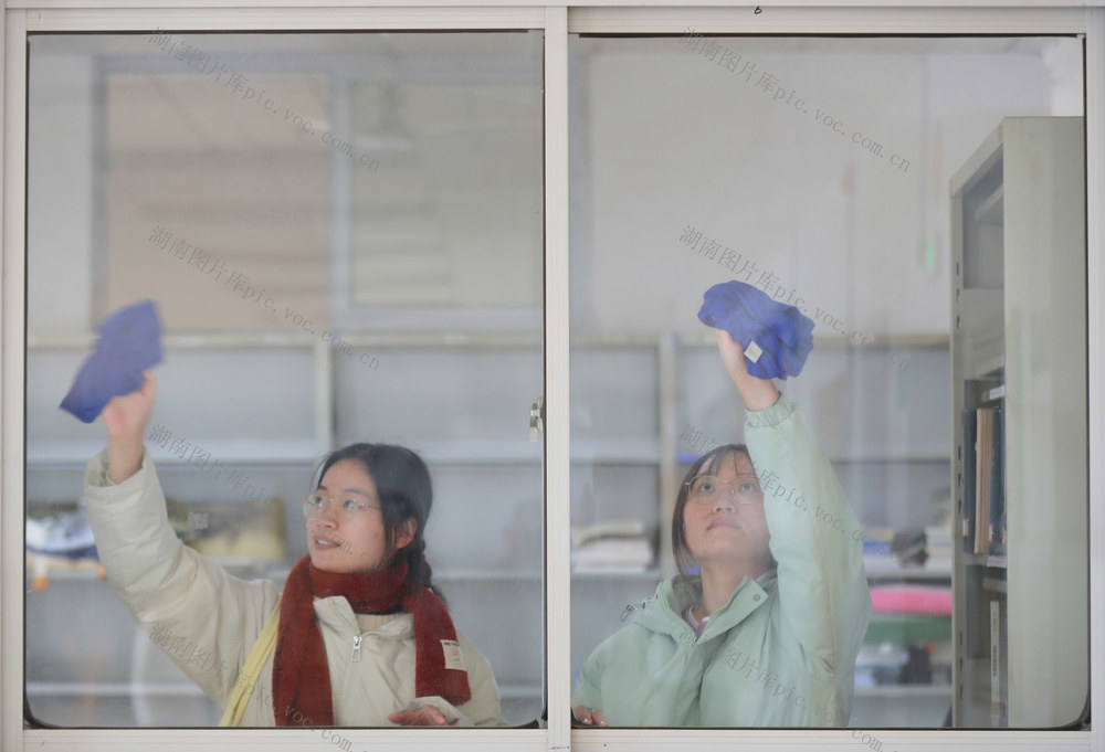 学习 雷锋 义务 劳动