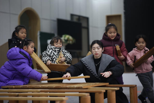 课间、游戏、幼儿园、学校、堆积木