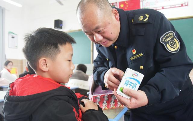  消费维权知识进校园