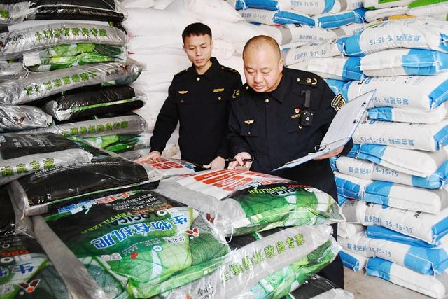 农资打假 护航春耕