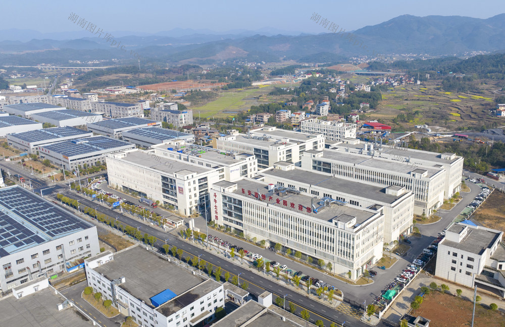 东安 吉他 产业