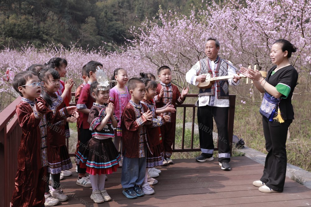 童声 侗歌 颂春