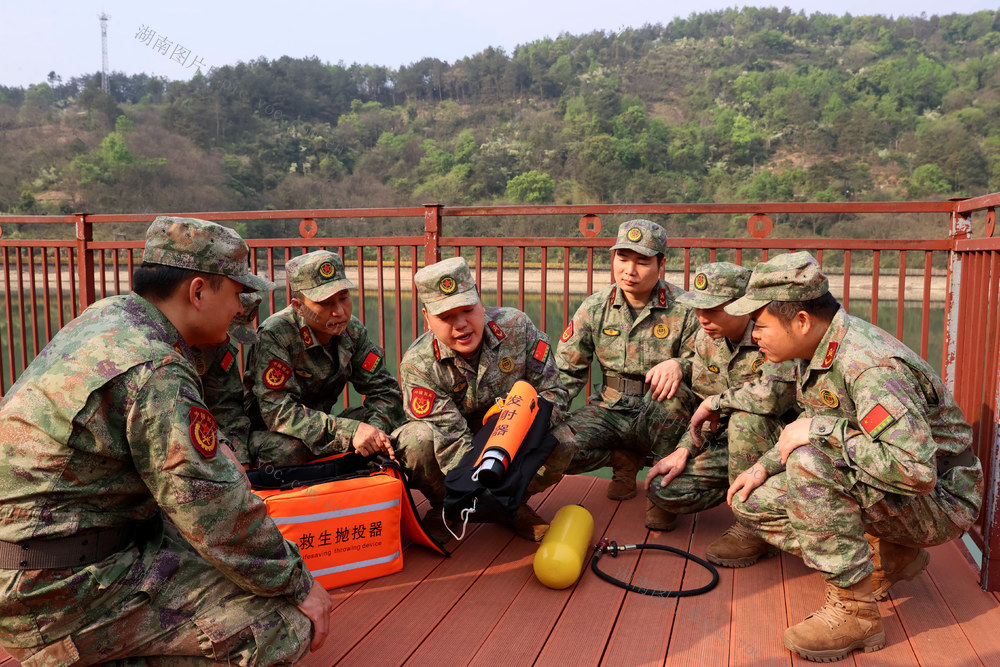 培训防汛抗洪民兵骨干
