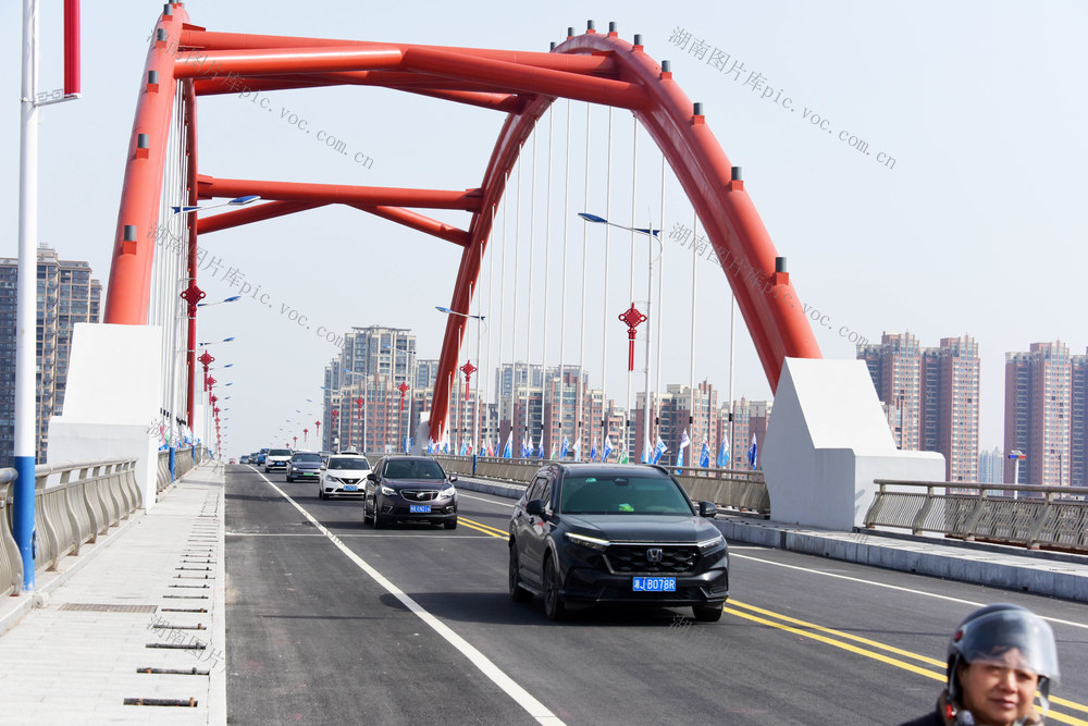 经济  交通  航道建设  大桥改造