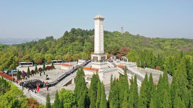 湖南新田：开展清明祭扫缅怀革命先烈