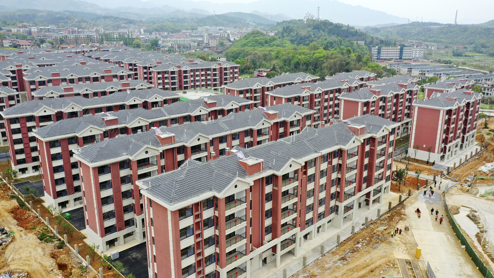  灾后重建 安置点交房 领取新房钥匙 受灾群众 开启新生活