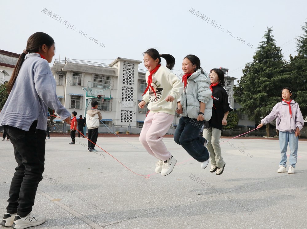  欢乐大课间     健康助成长