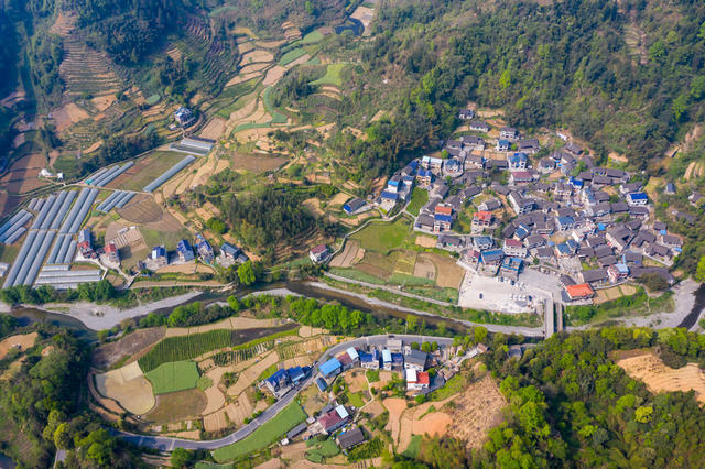 苗乡  田园  山川  林木  湘西 