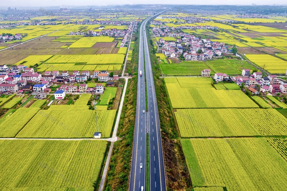 春日里的杭瑞高速湖南常德段