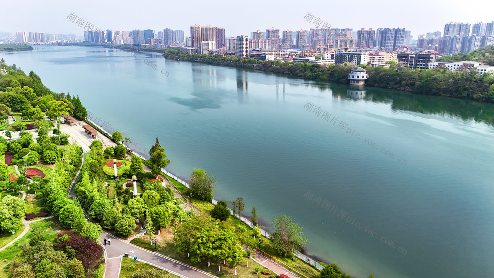 环境保护 绿色发展 春意浓 河长制