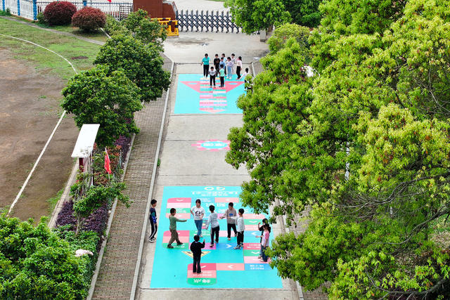 彩绘 大课间 乡村小学 游戏