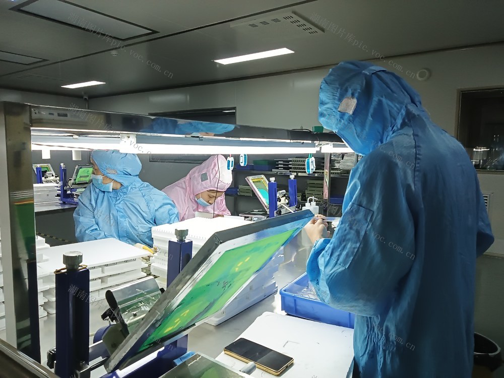 通道 引进资金发展产业 群众家门口就业