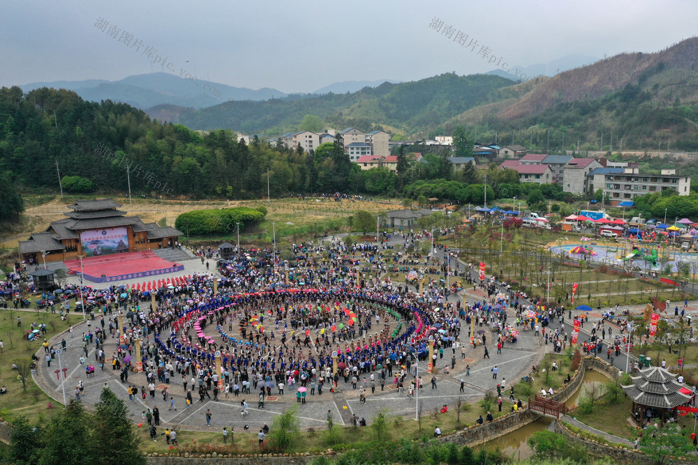 湘桂黔 侗族 大戊梁 歌会 文化 游客 民俗风情 品味 多彩 民俗
