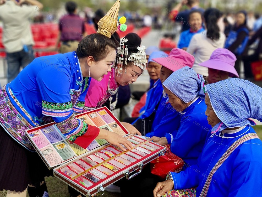 欢乐歌会  禁毒齐行
