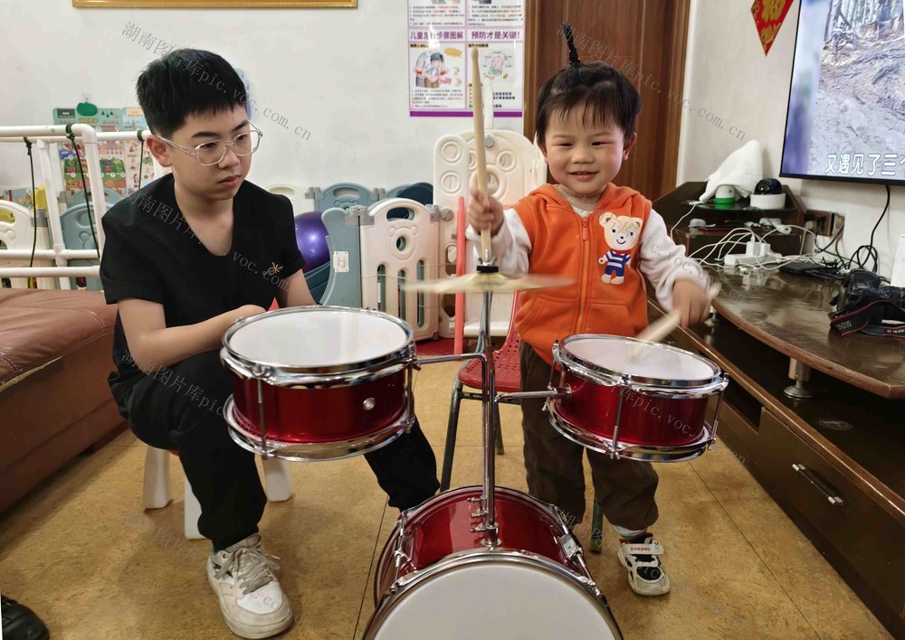 关爱*  留守儿童*湖南省最美家庭