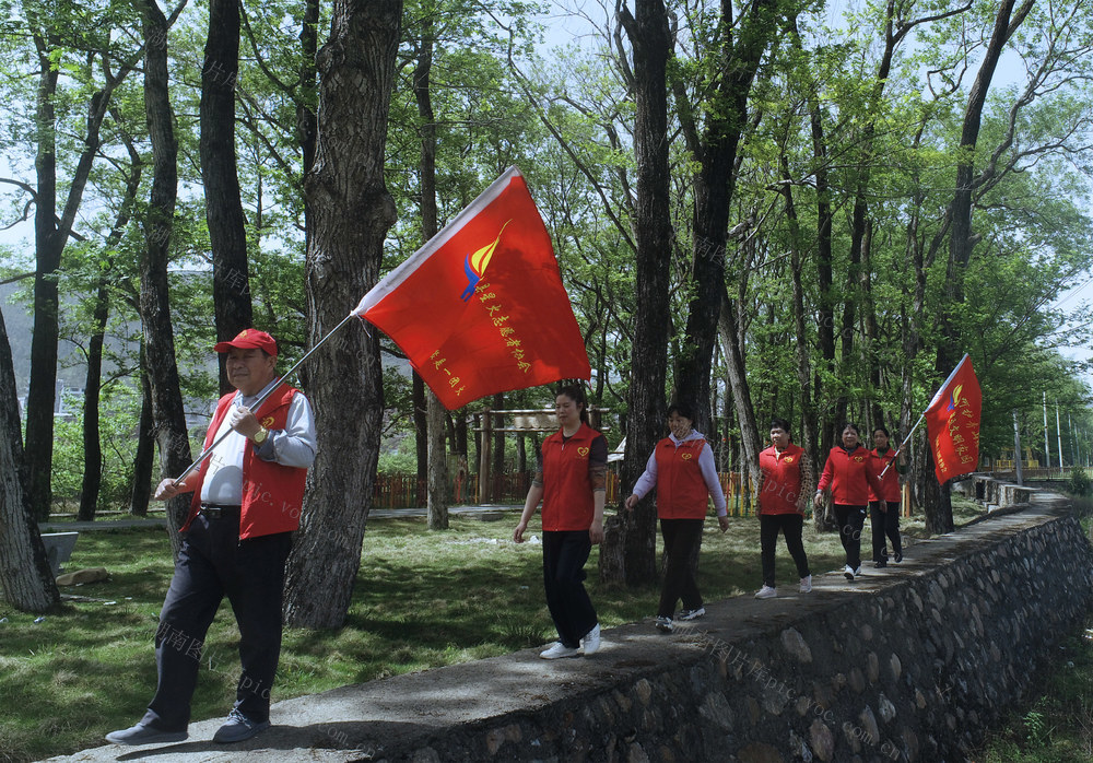 湖南桂东 千年鸟道 护鸟飞
