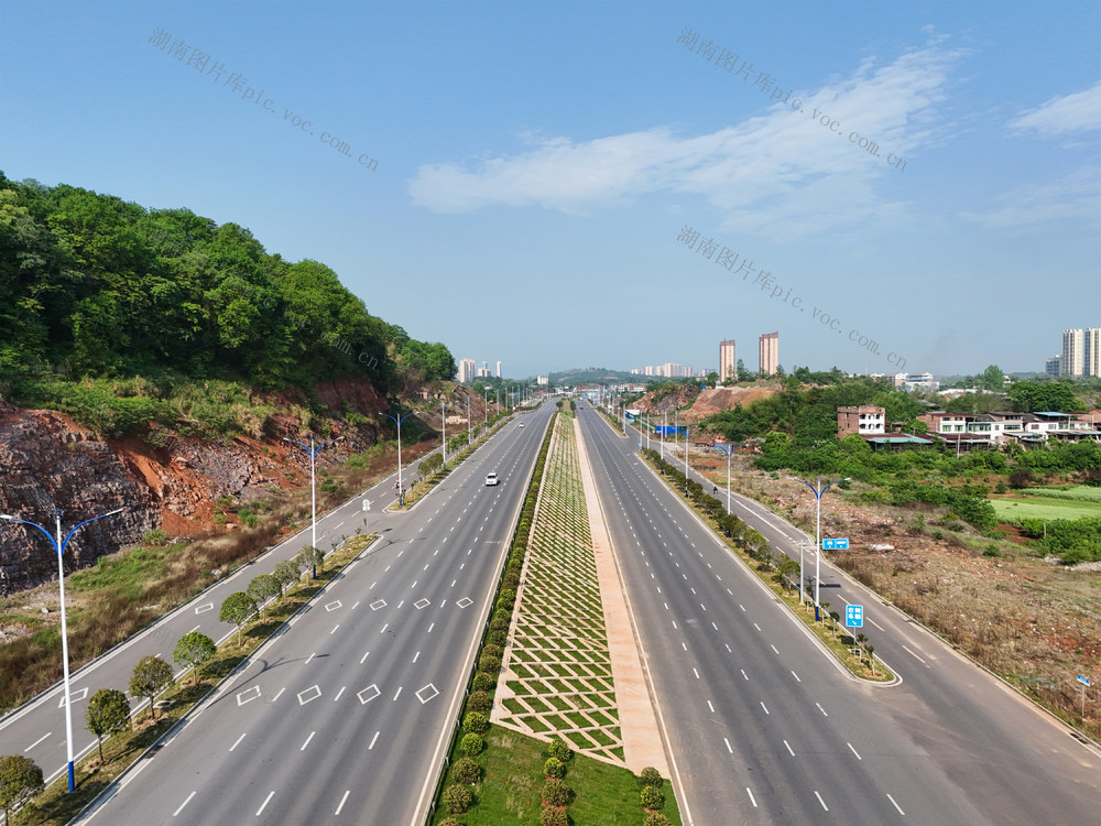 交通   车辆   运输  道路  基础   设施  建设