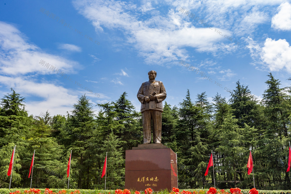 毛主席铜像