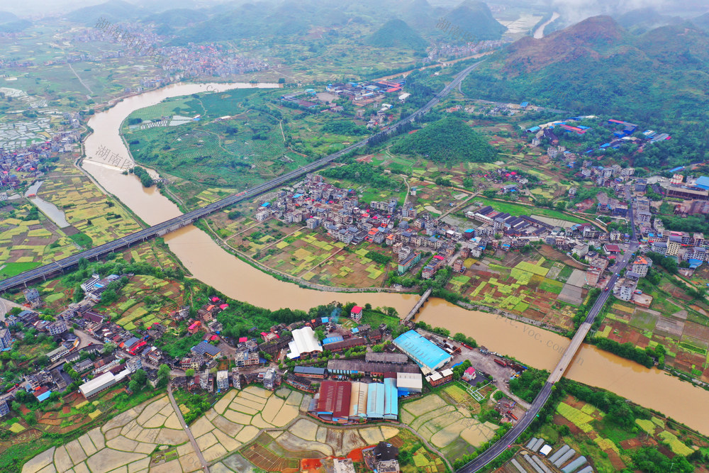 嘉禾：钟水河畔乡村美