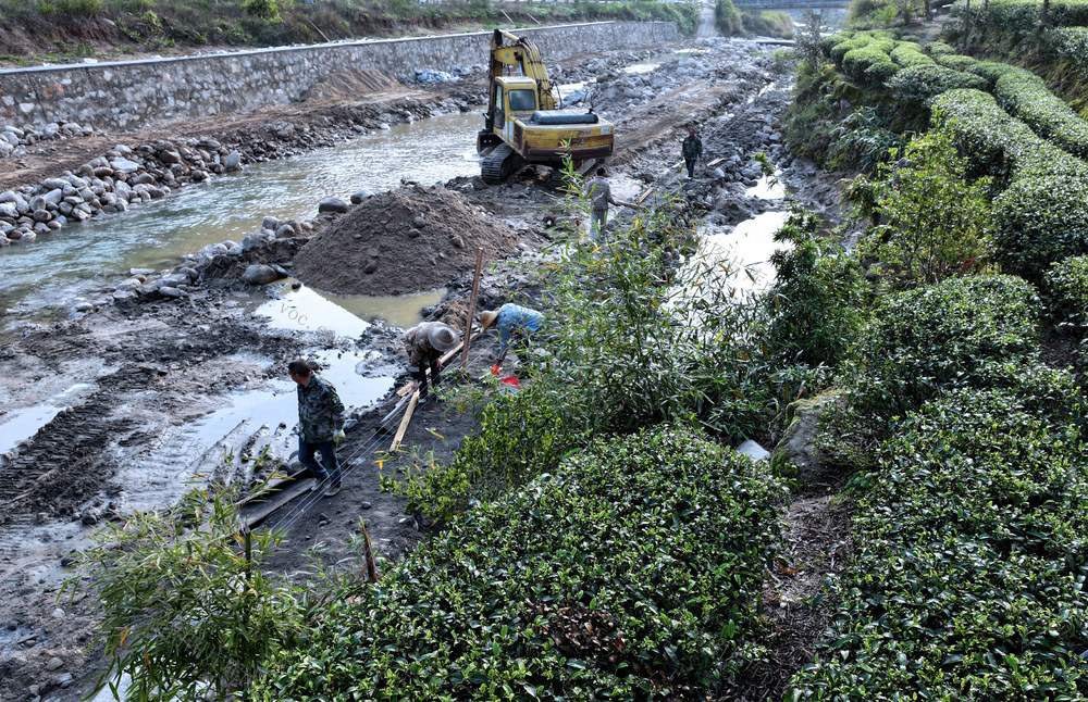 湖南桂东 美丽泉江 乡村振兴 夏丹社区河段 护河堤坝