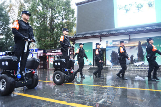 武陵源：  景区巡逻护平安