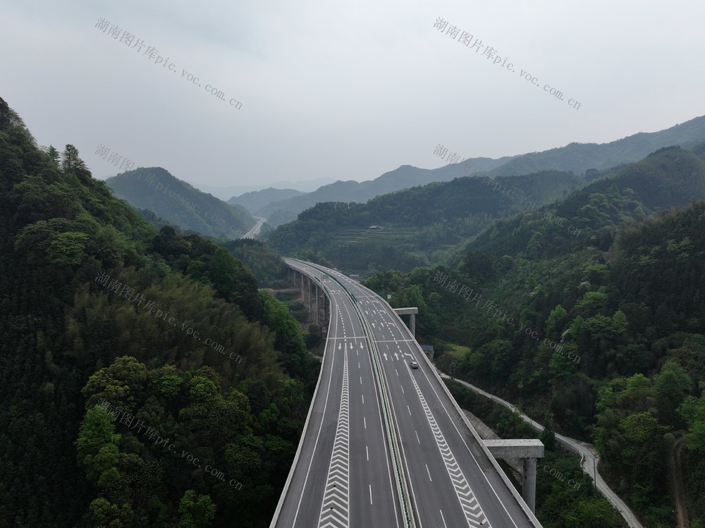 G59  呼北高速 雪峰山