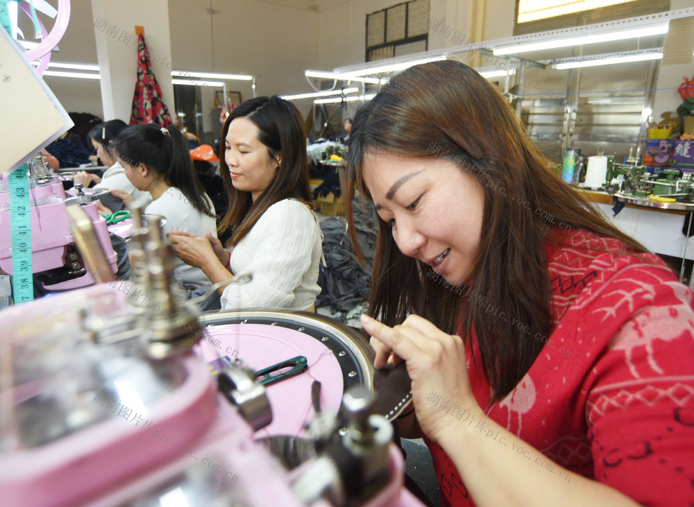 嘉禾：家门口就业  助增收