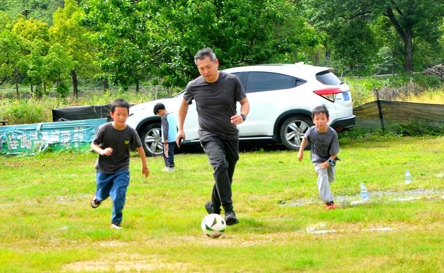 石田 游客 节目
