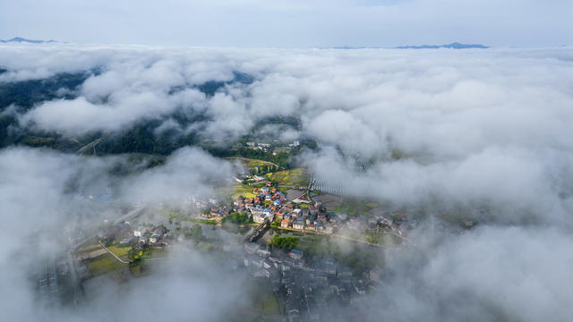 通道 万佛山 临口 云层 美景 