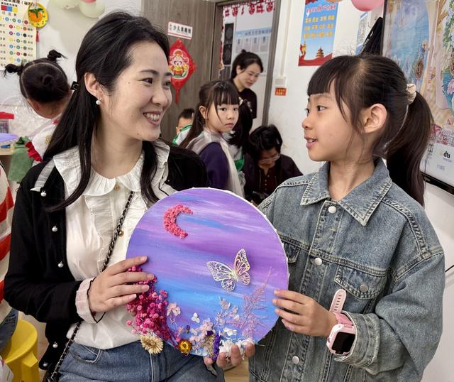 绘爱母亲节

