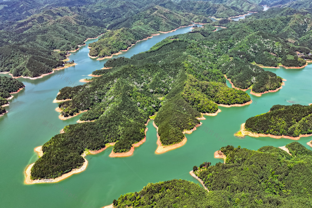 湿地 水库 生态 山水 群山